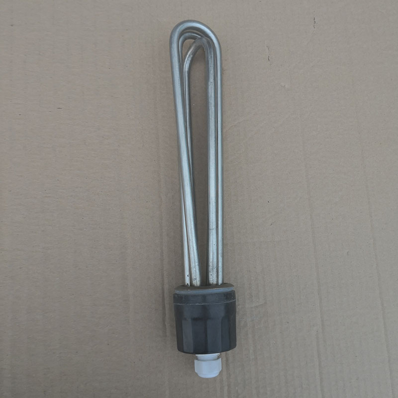 電熱管18